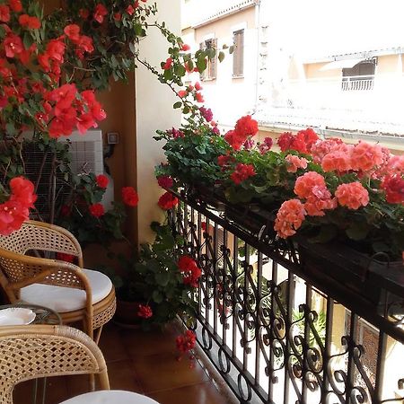 Bed&Breakfast Chiara Olbia Bagian luar foto